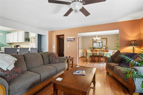 211 Hubbell Street Martelle IA 52305
