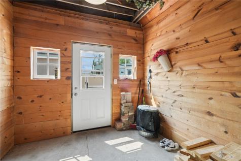 211 Hubbell Street Martelle IA 52305
