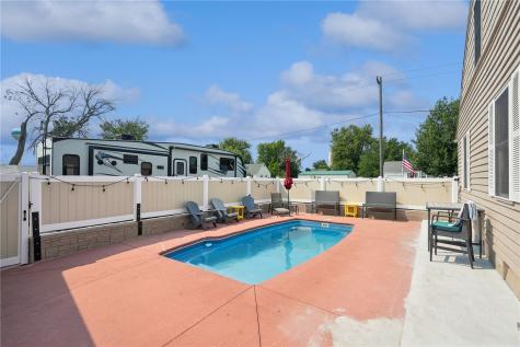 211 Hubbell Street Martelle IA 52305