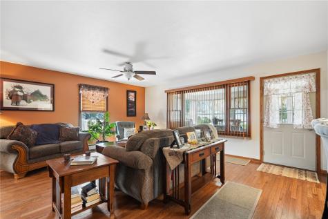 211 Hubbell Street Martelle IA 52305