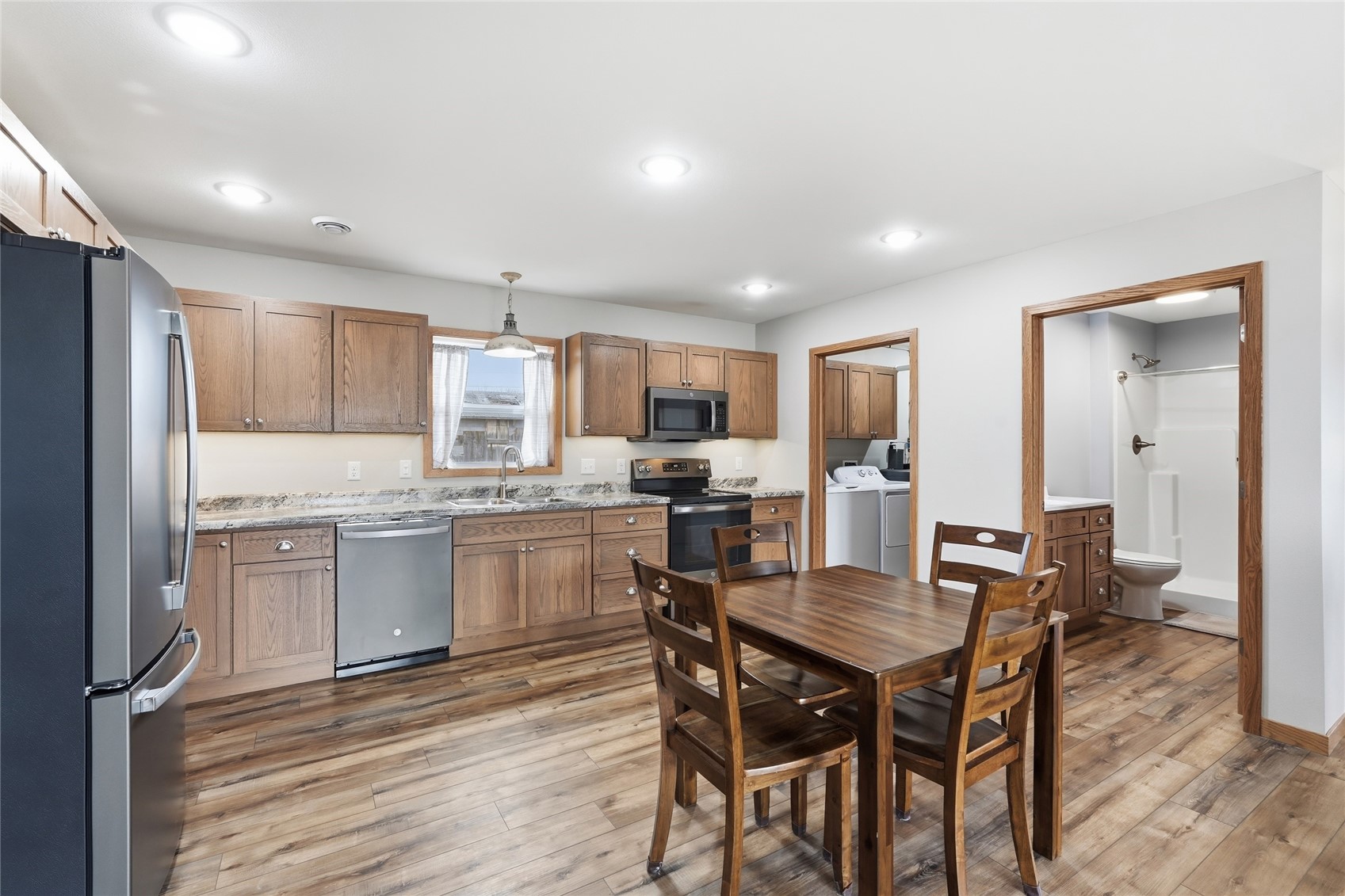 610 SE 1st Street IA 52640
