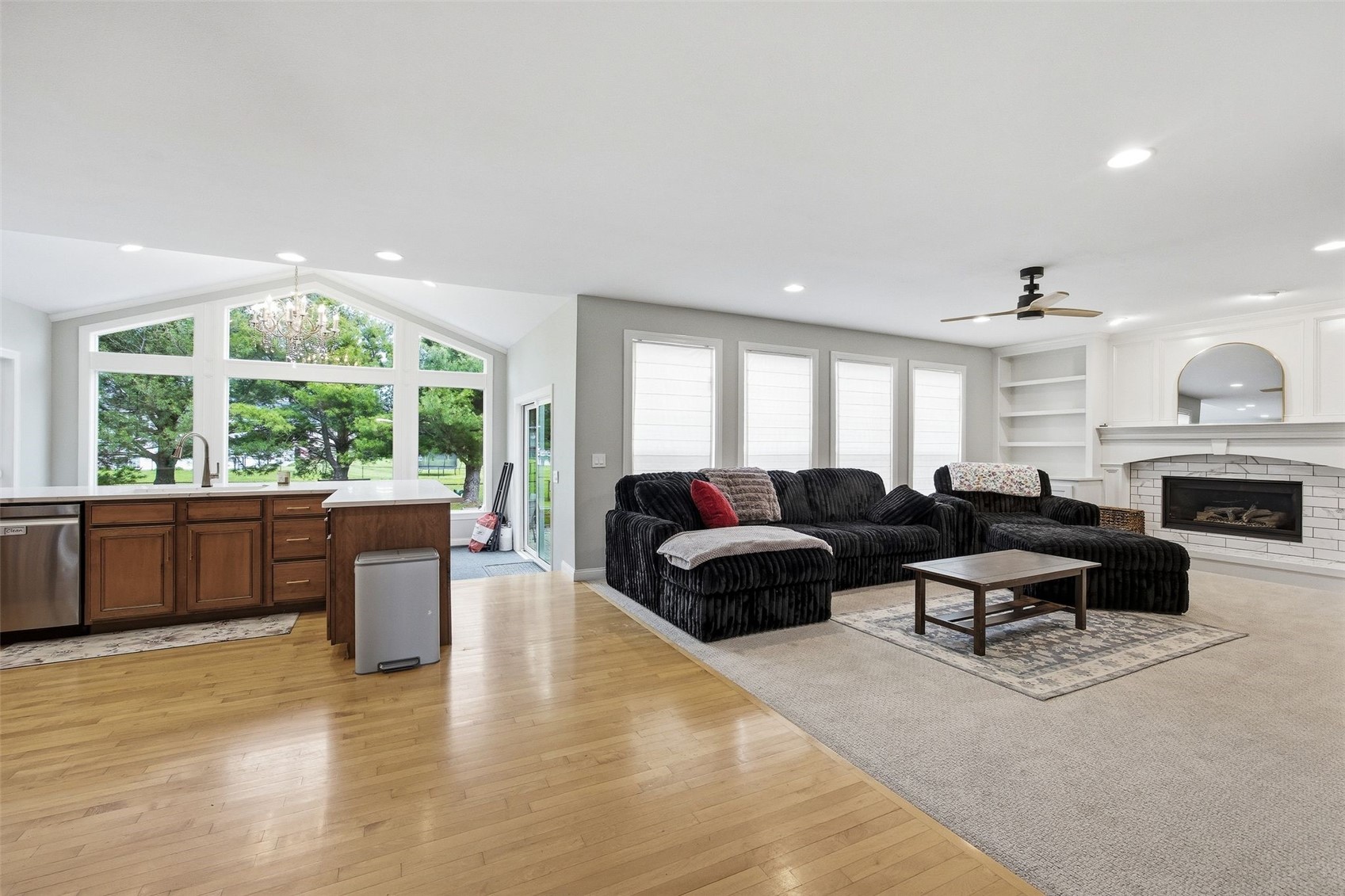 570 Landau Street Robins IA 52328