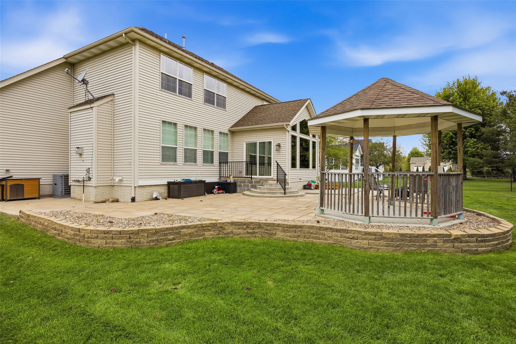 570 Landau Street Robins IA 52328