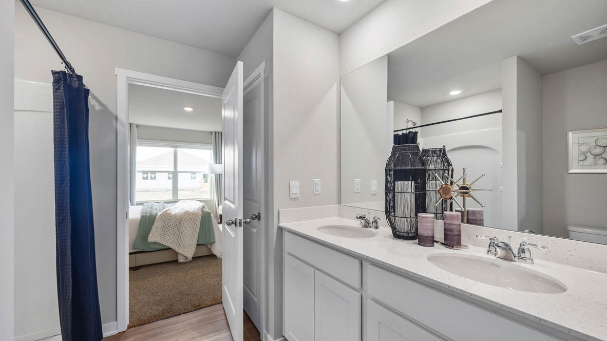2878 Grassland Court Hiawatha IA 52233