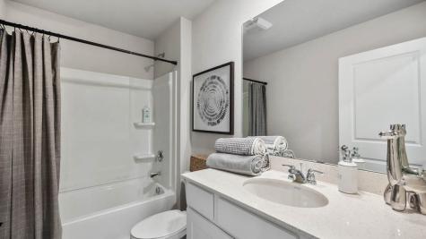 2878 Grassland Court Hiawatha IA 52233