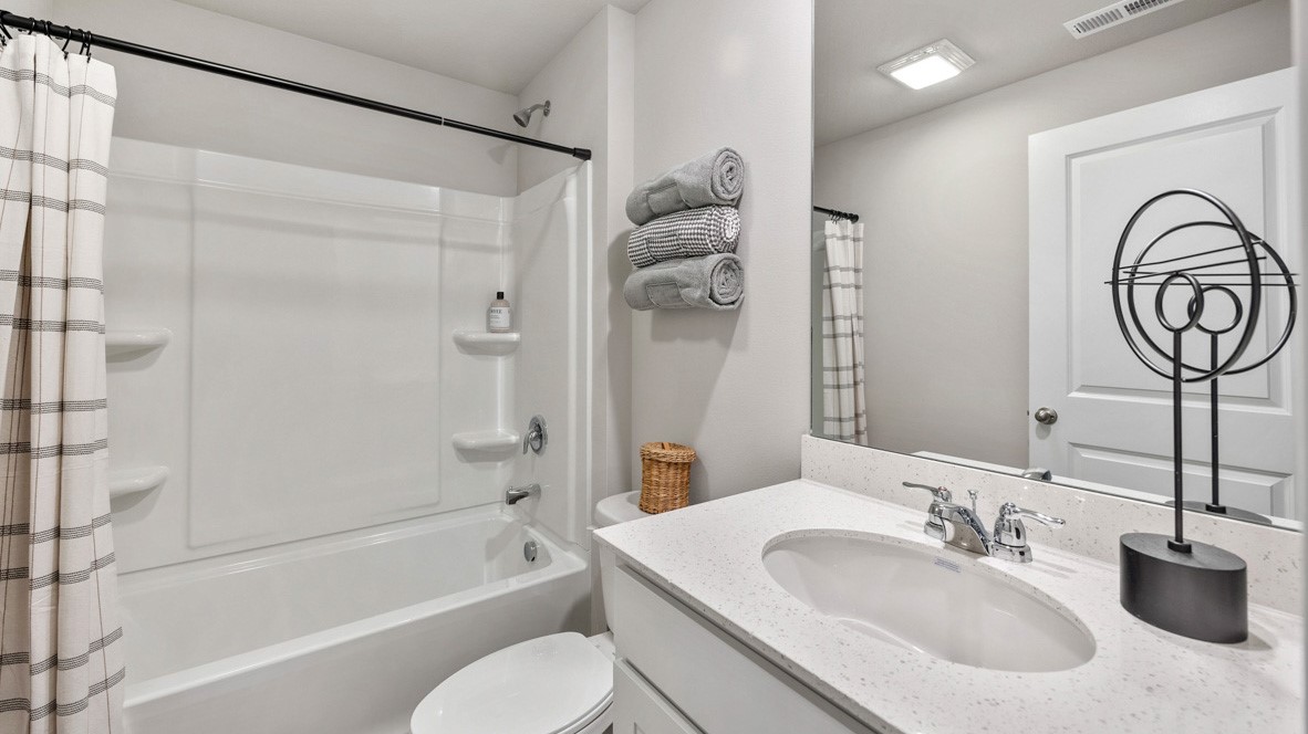 2878 Grassland Court Hiawatha IA 52233