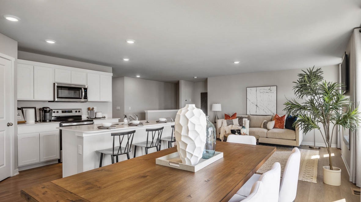 2878 Grassland Court Hiawatha IA 52233