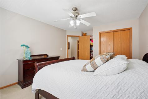 2331 North Ridge Drive Coralville IA 52241