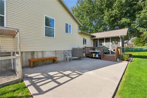 2331 North Ridge Drive Coralville IA 52241