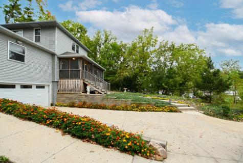 2141 Coldstream Avenue NE Cedar Rapids IA 52402