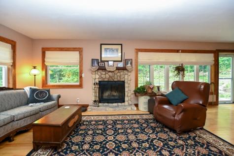2141 Coldstream Avenue NE Cedar Rapids IA 52402