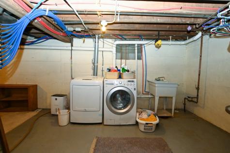 2141 Coldstream Avenue NE Cedar Rapids IA 52402