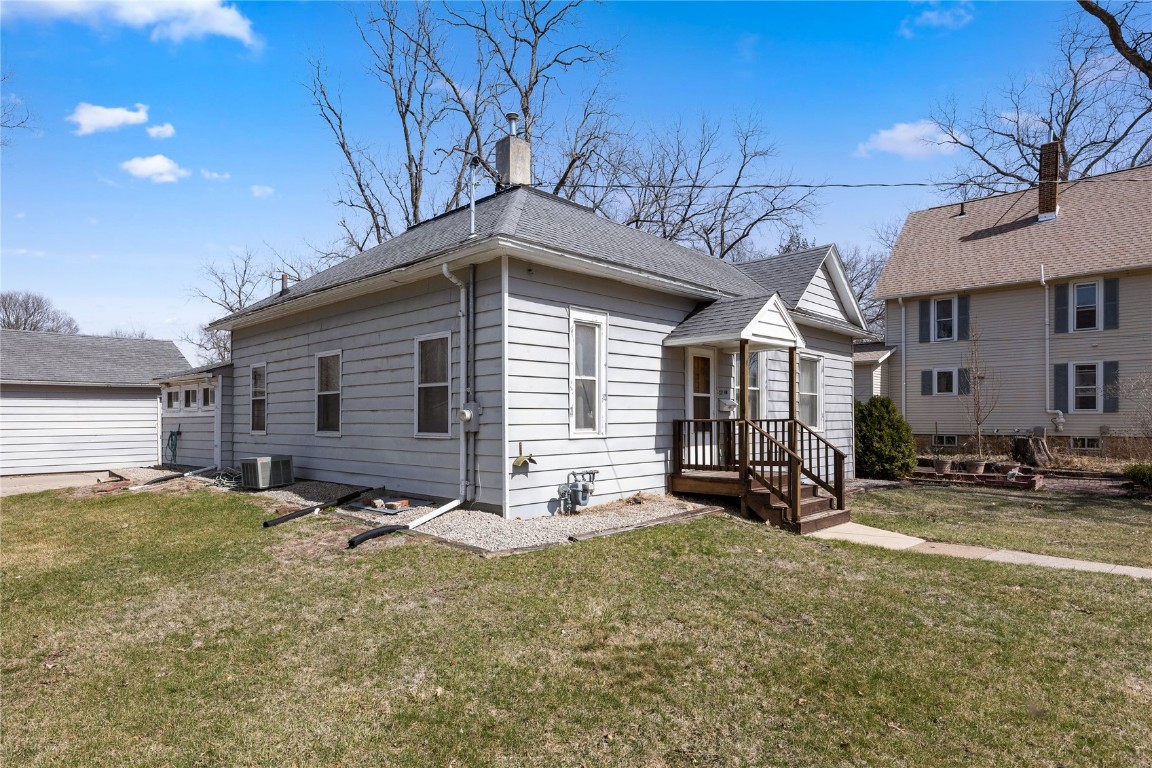 321 6th Street NW Mt Vernon IA 52314
