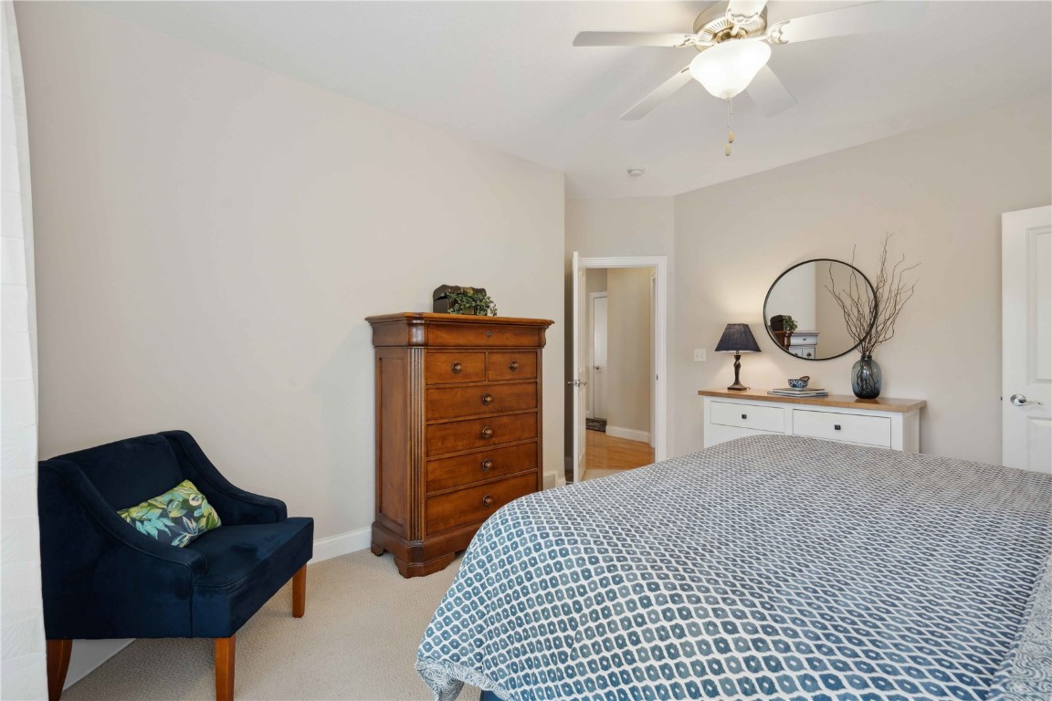 345 Oak Park Drive Robins IA 52328