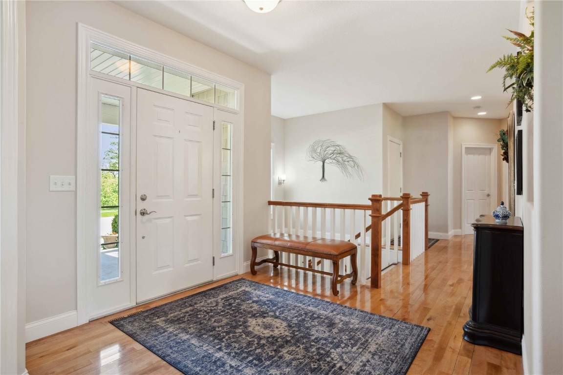 345 Oak Park Drive Robins IA 52328