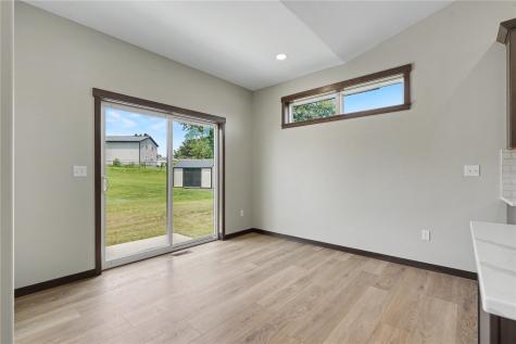 718 Pointer Circle Center Point IA 52213