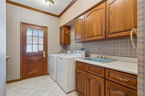 606 Beaver Hollow Court SE Cedar Rapids IA 52403