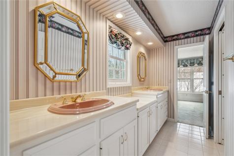 606 Beaver Hollow Court SE Cedar Rapids IA 52403