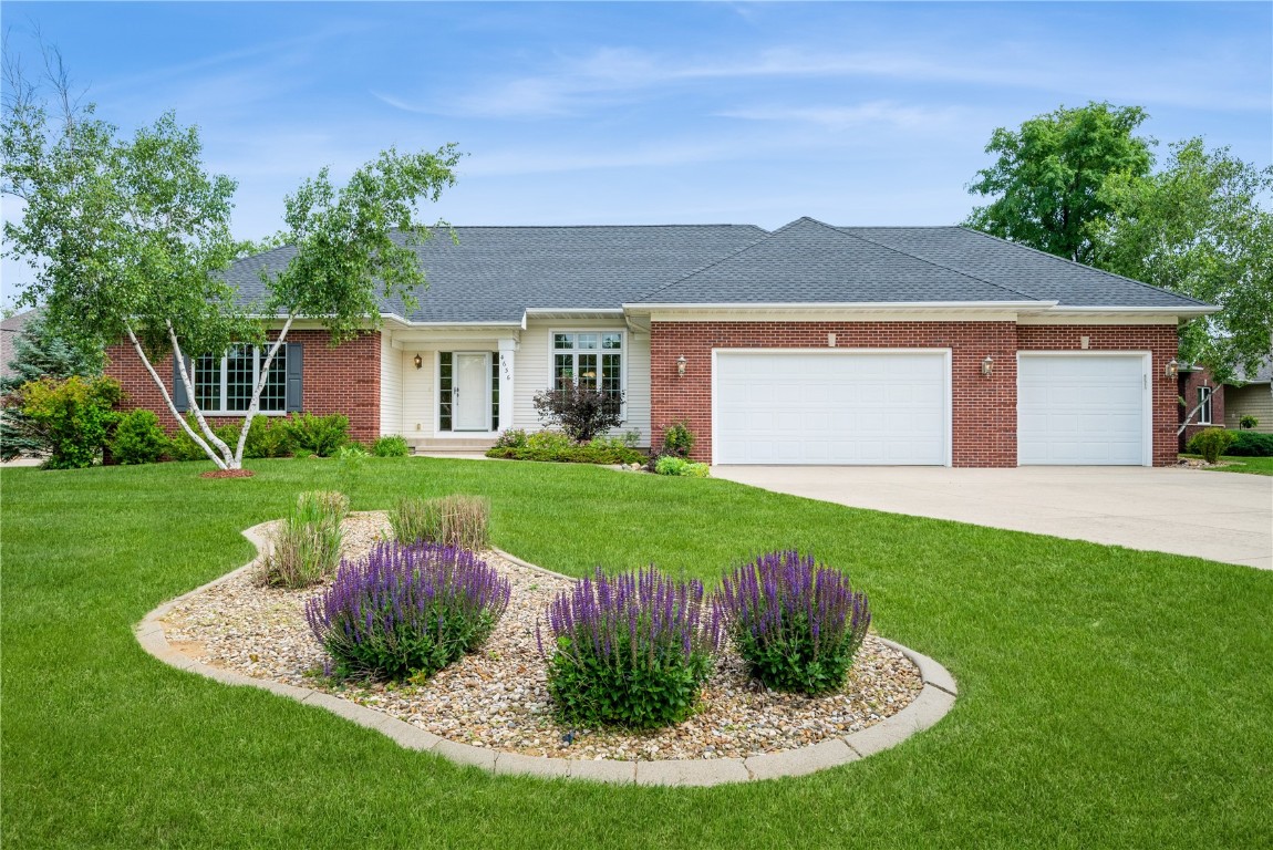 4636 Black Oak Court NE Cedar Rapids IA 52411