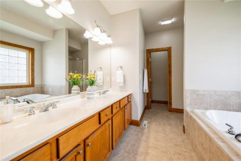 4636 Black Oak Court NE Cedar Rapids IA 52411