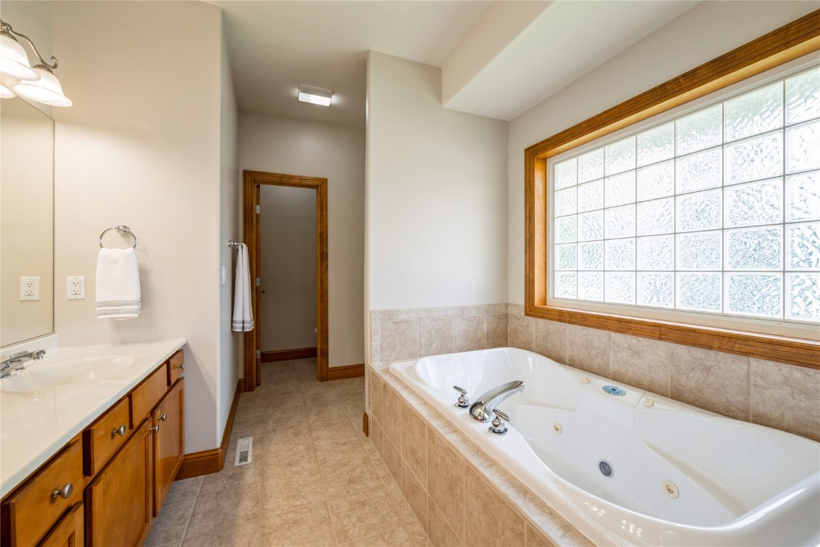 4636 Black Oak Court NE Cedar Rapids IA 52411