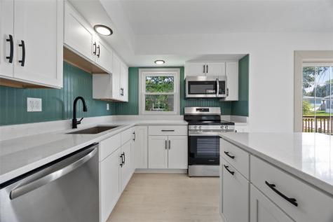 127 Broadmore Road SW Cedar Rapids IA 52405