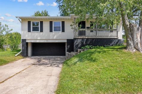 127 Broadmore Road SW Cedar Rapids IA 52405