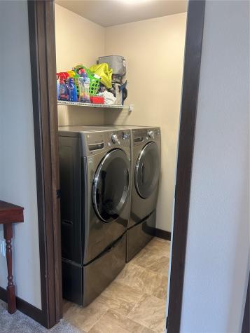 571 Doe Avenue Tiffin IA 52340