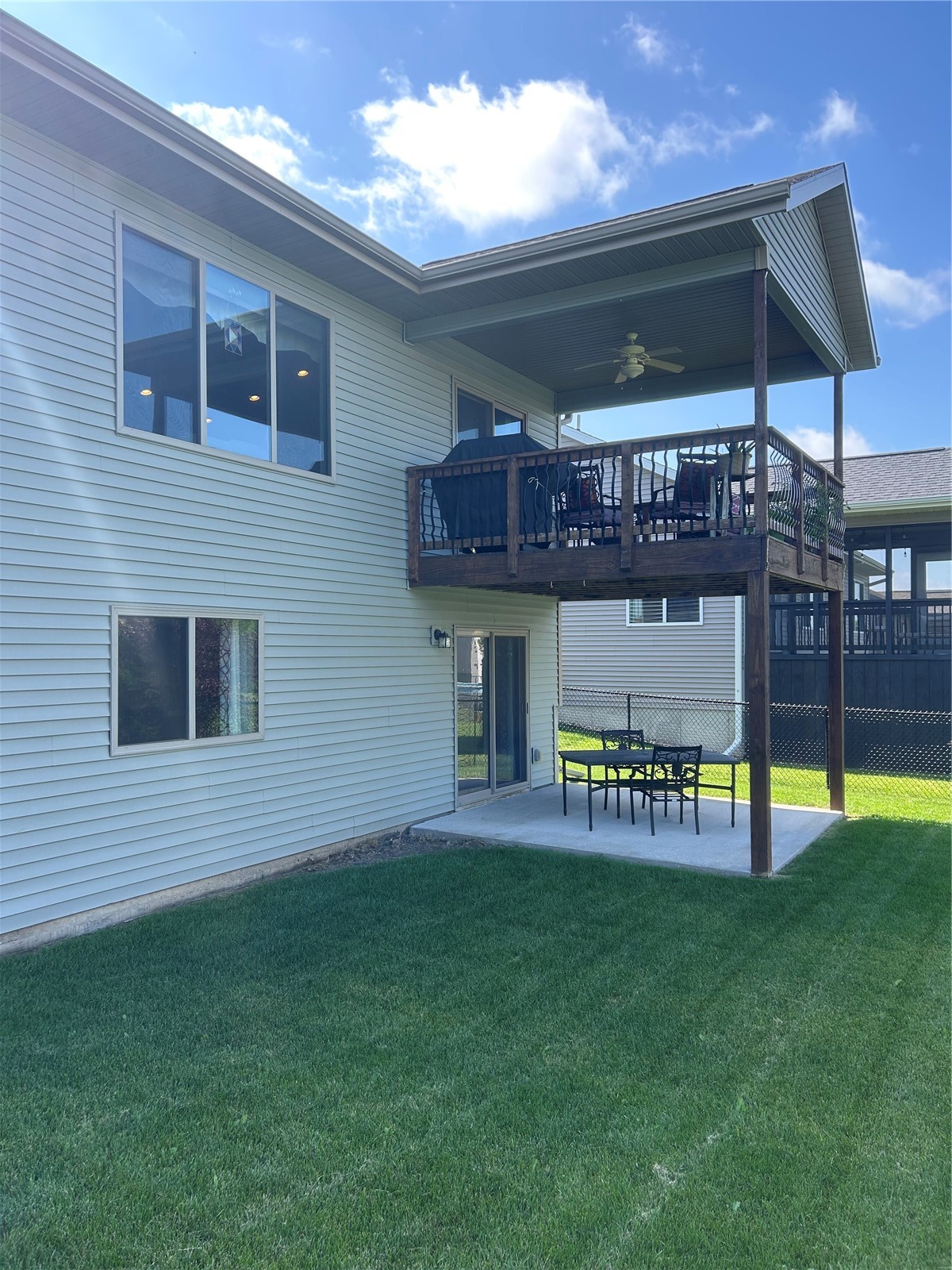 571 Doe Avenue Tiffin IA 52340