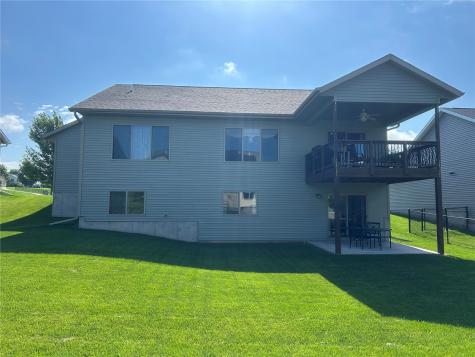 571 Doe Avenue Tiffin IA 52340