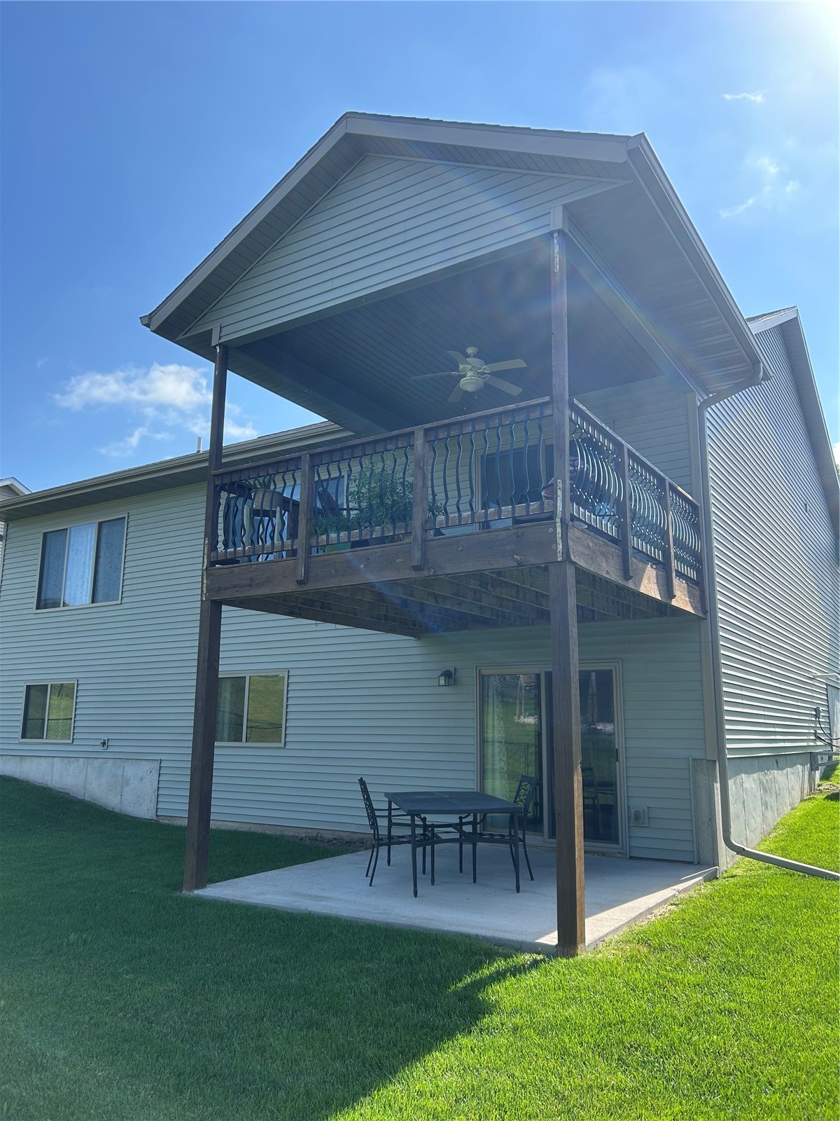 571 Doe Avenue Tiffin IA 52340