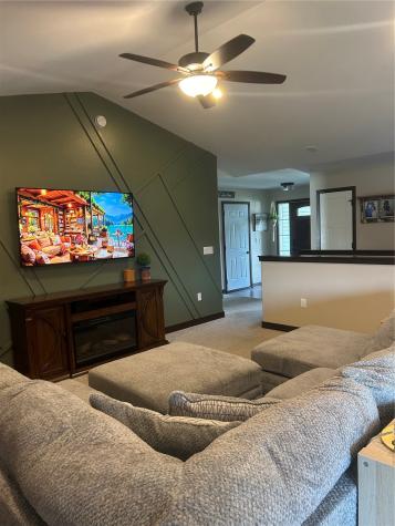 571 Doe Avenue Tiffin IA 52340