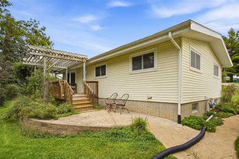 1105 Country Club Drive SE Mt Vernon IA 52314