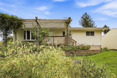 1105 Country Club Drive SE Mt Vernon IA 52314