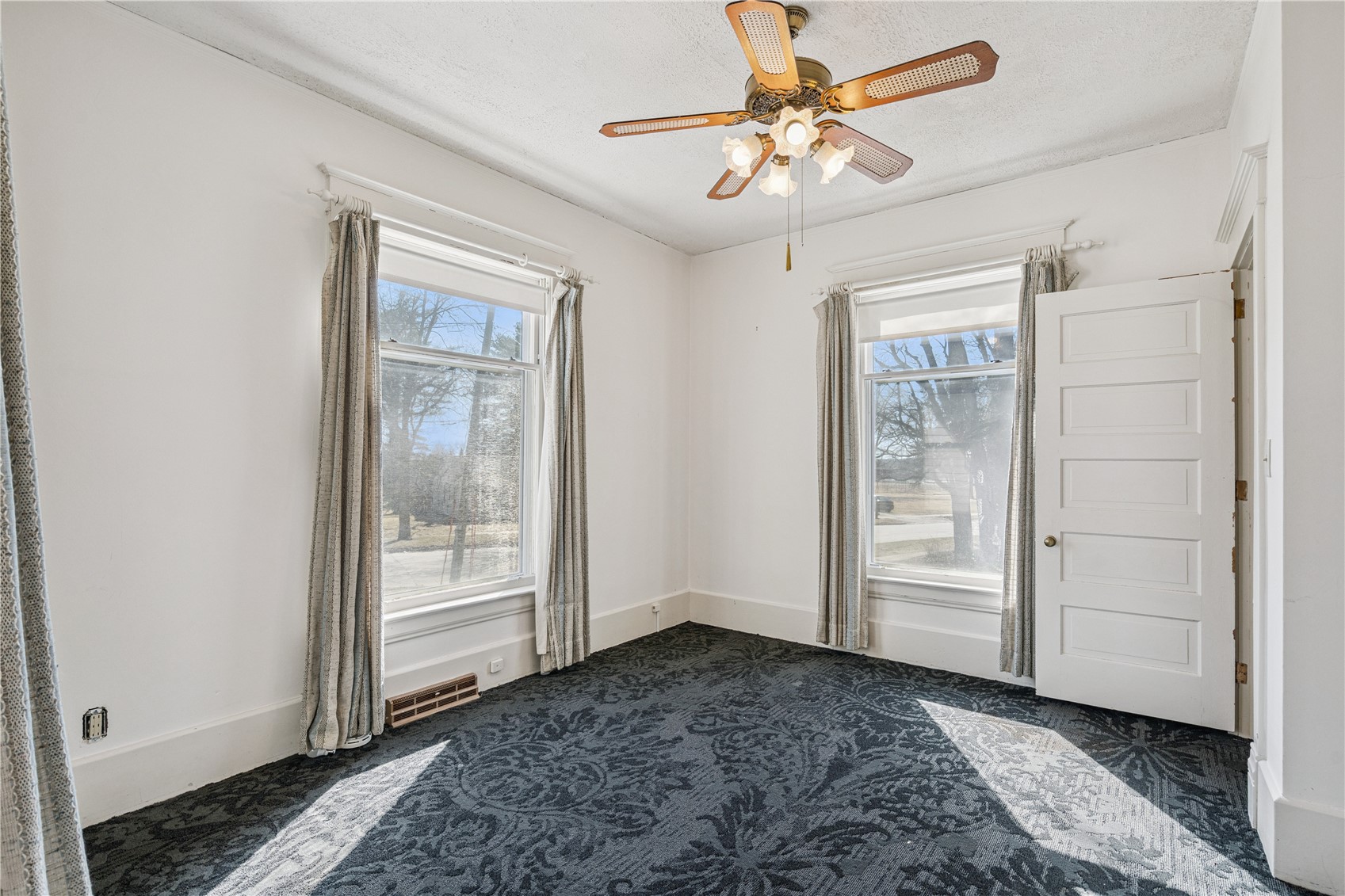 322 W College Boulevard Mt Vernon IA 52314