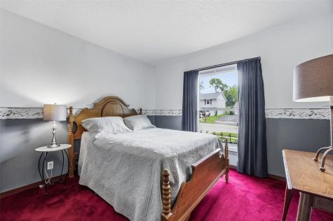 606 Olive Drive NW Cedar Rapids IA 52405