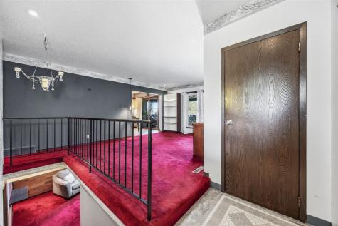606 Olive Drive NW Cedar Rapids IA 52405
