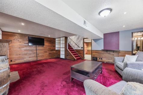 606 Olive Drive NW Cedar Rapids IA 52405