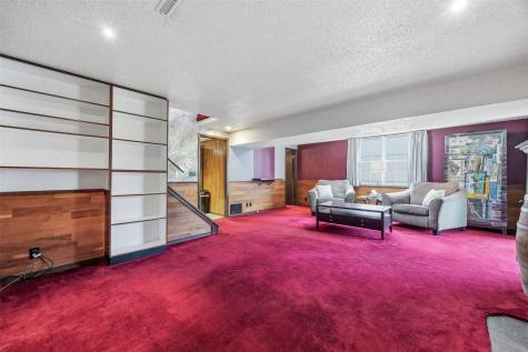 606 Olive Drive NW Cedar Rapids IA 52405