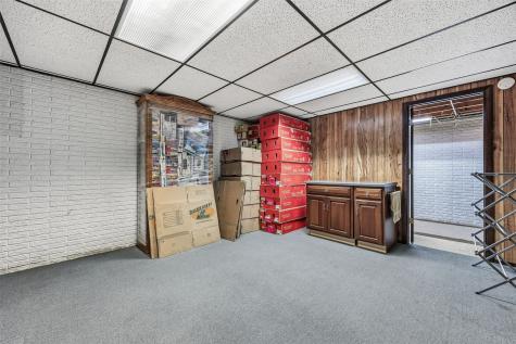 606 Olive Drive NW Cedar Rapids IA 52405