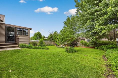 606 Olive Drive NW Cedar Rapids IA 52405