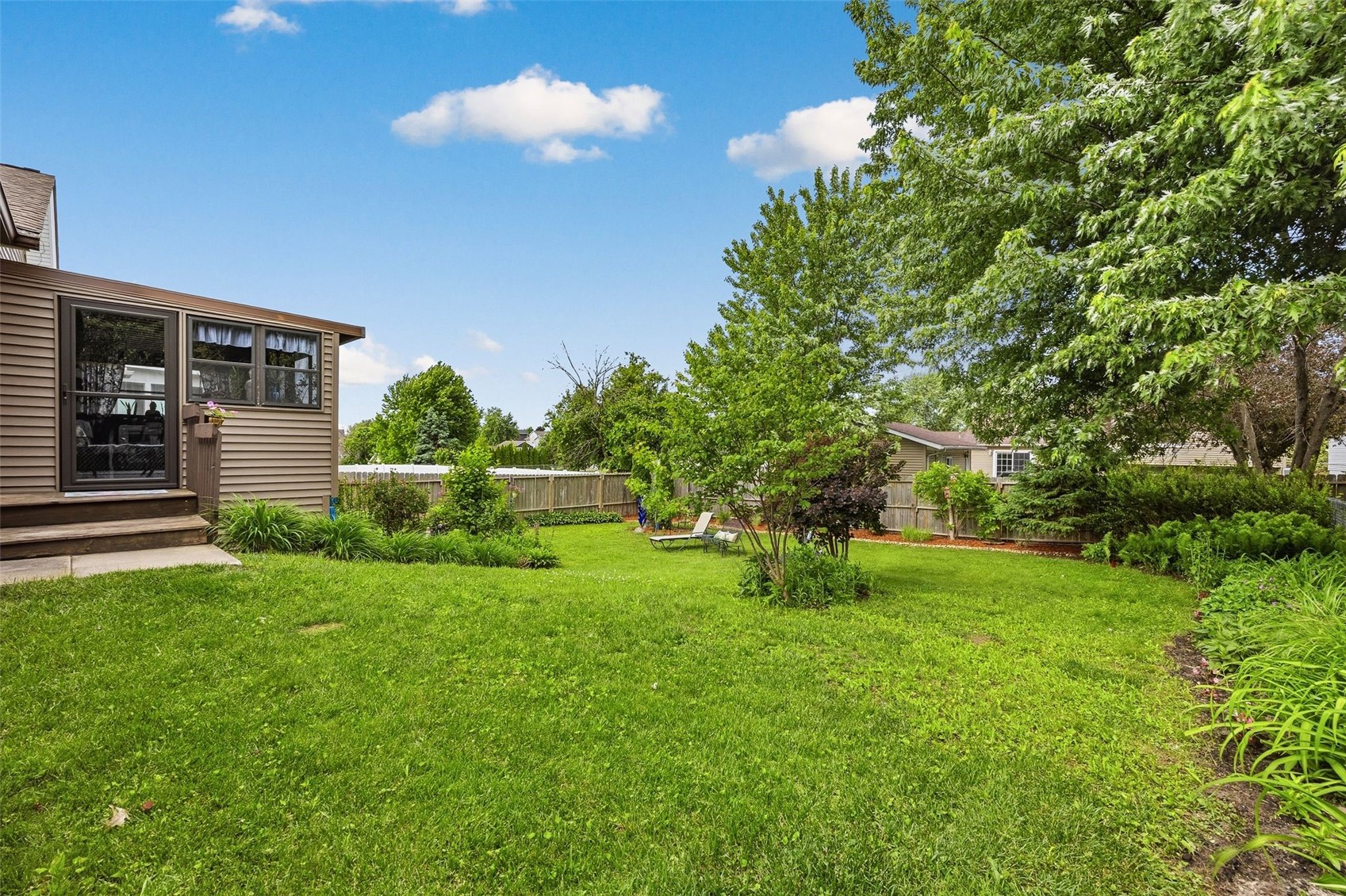 606 Olive Drive NW Cedar Rapids IA 52405