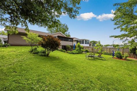 606 Olive Drive NW Cedar Rapids IA 52405
