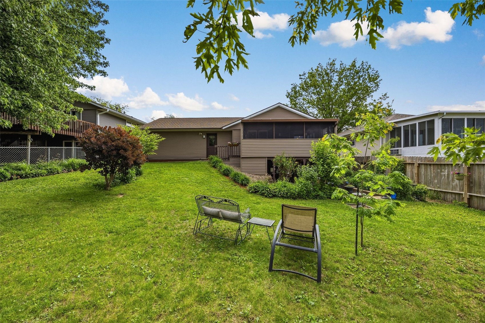 606 Olive Drive NW Cedar Rapids IA 52405