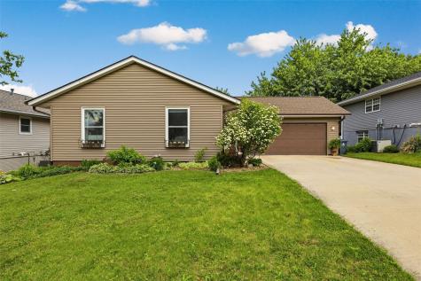 606 Olive Drive NW Cedar Rapids IA 52405