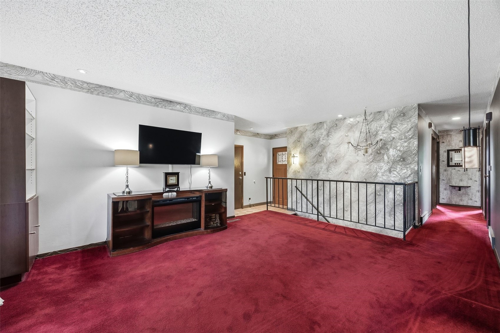 606 Olive Drive NW Cedar Rapids IA 52405