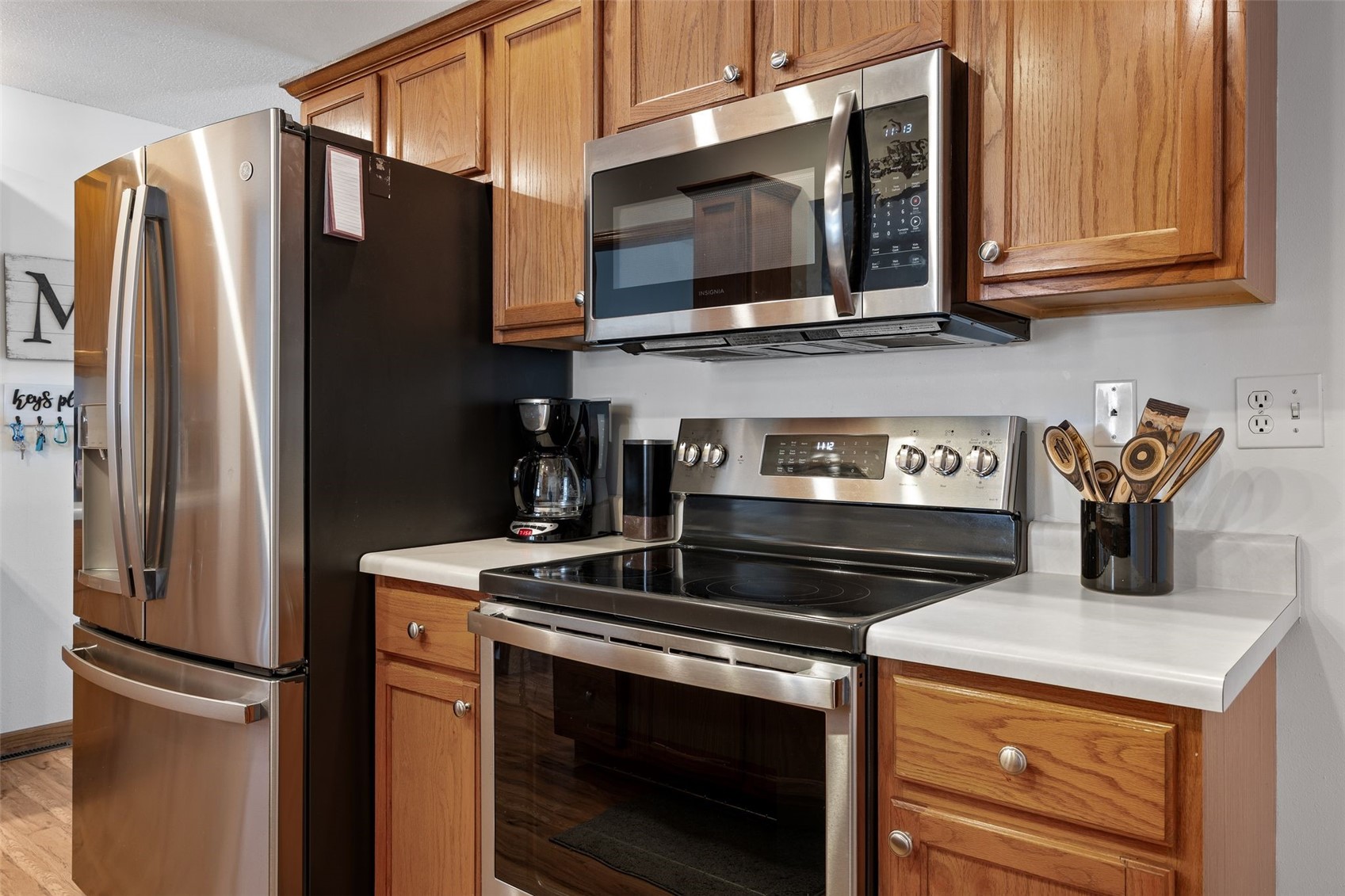 501 5th Street E Newhall IA 52315