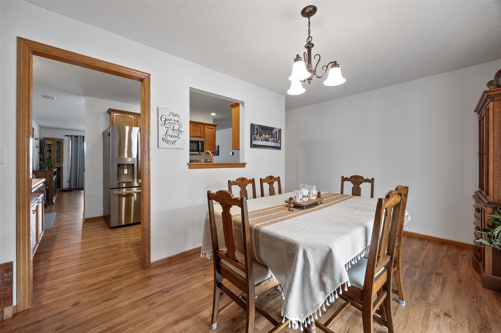 501 5th Street E Newhall IA 52315