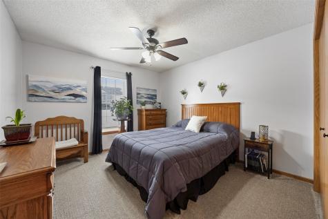 501 5th Street E Newhall IA 52315