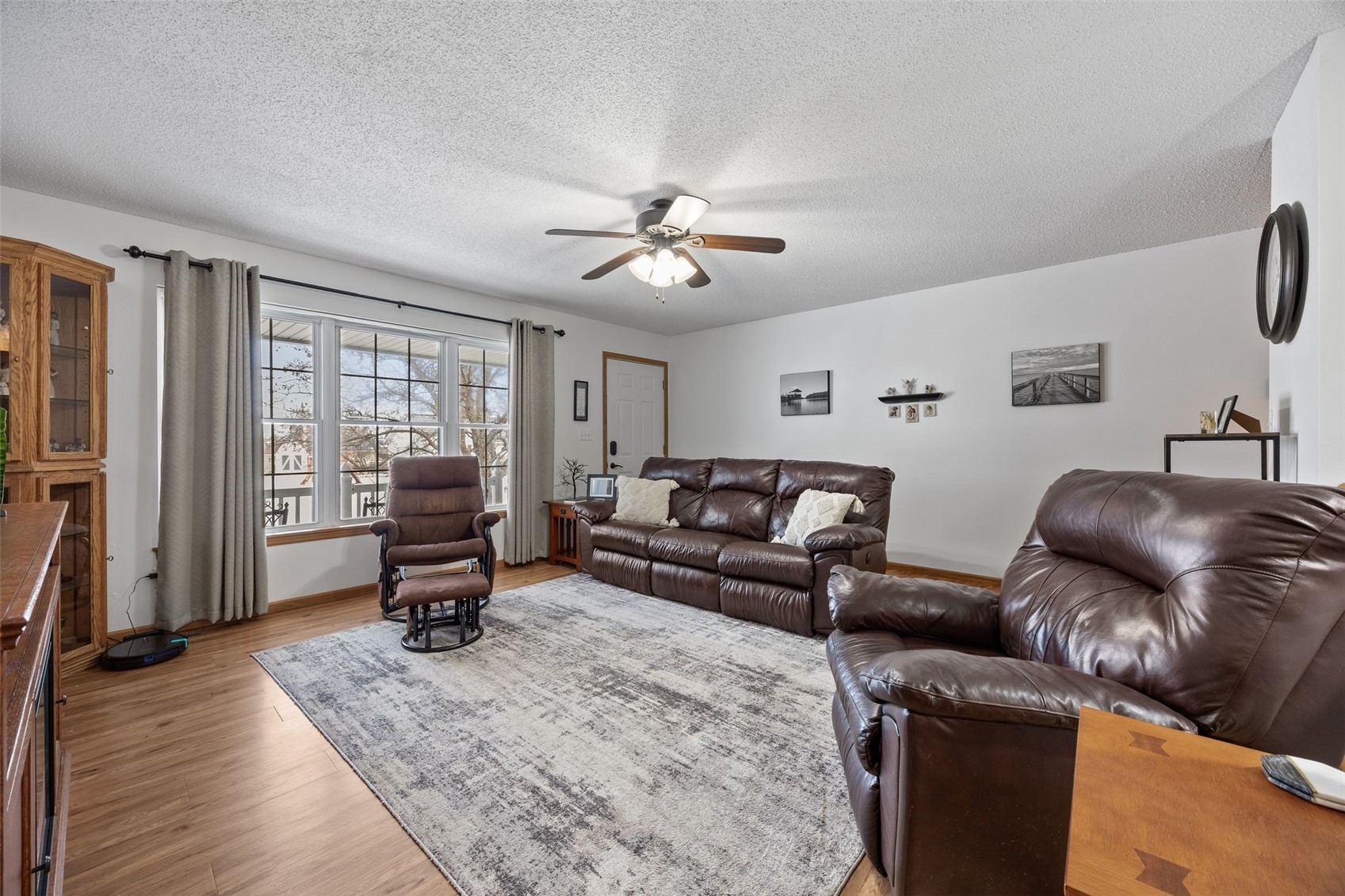 501 5th Street E Newhall IA 52315